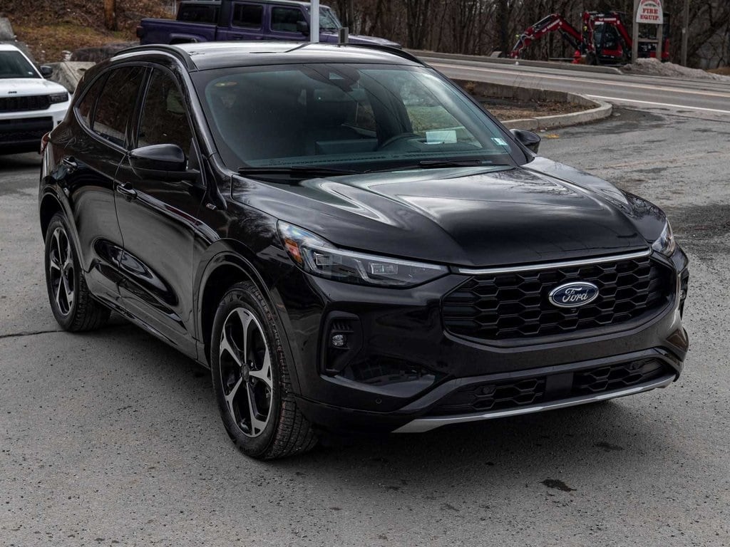 Used 2025 Ford Escape ST-Line Elite SUV