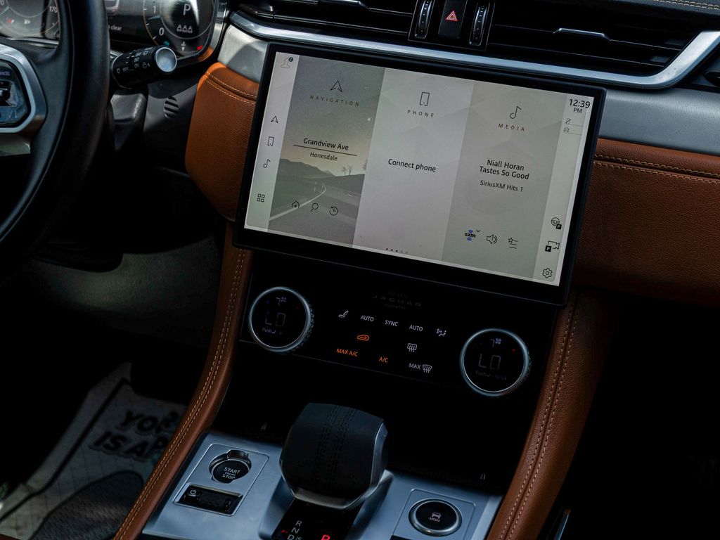 2026 Jaguar F-Pace R-Dynamic S - Photo 20