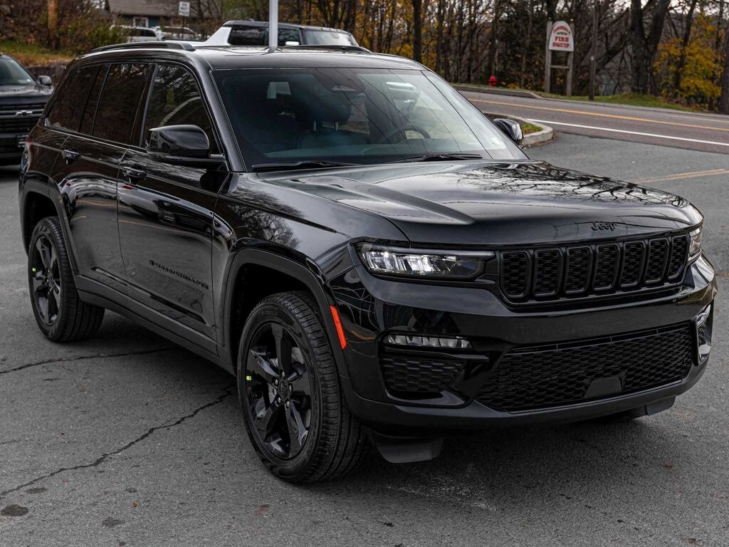 New 2025 Jeep Grand Cherokee LIMITED 4X4 Sport Utility