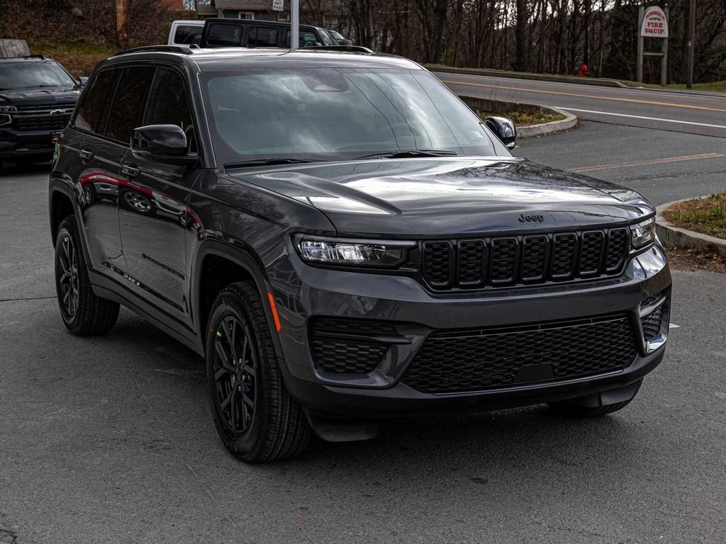 New 2025 Jeep Grand Cherokee ALTITUDE X 4X4 Sport Utility