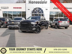 2026 Ram 1500 LIMITED CREW CAB 4X4 5'7 BOX Pickup
