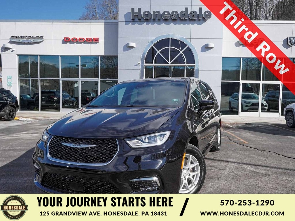 New 2026 Chrysler Pacifica SELECT Passenger Van