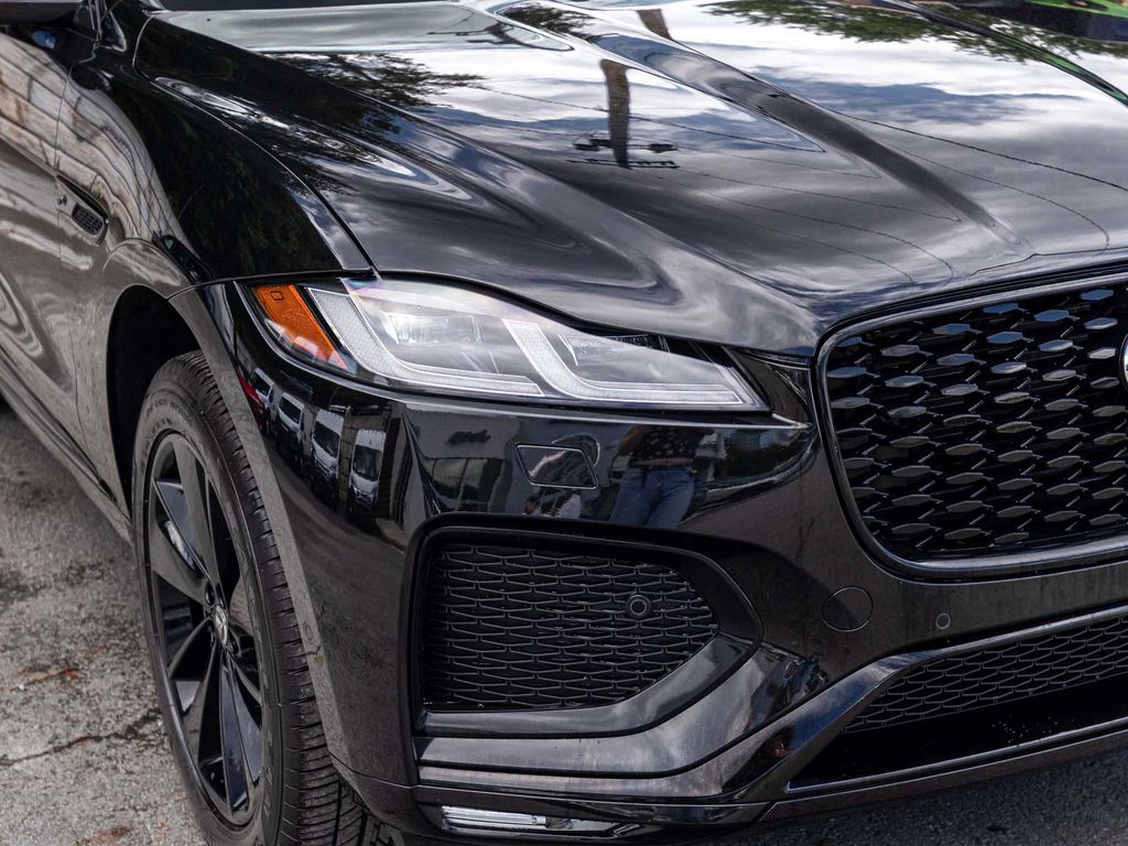 2026 Jaguar F-Pace R-Dynamic S - Photo 35