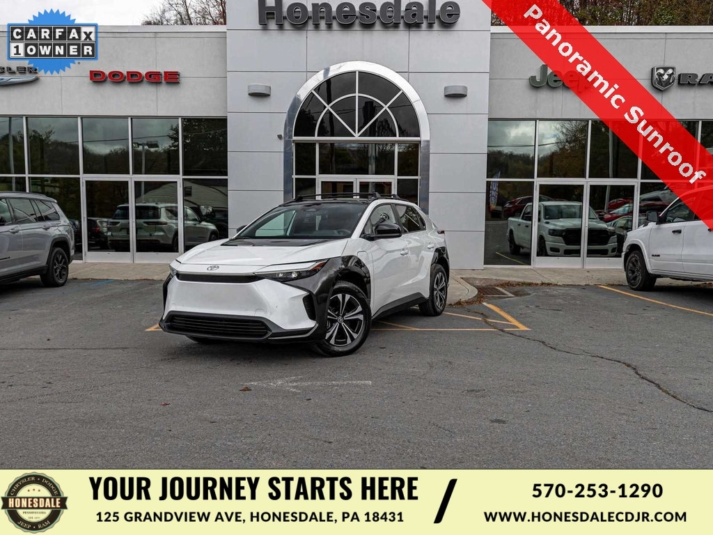 2024 Toyota bZ4X XLE's photo