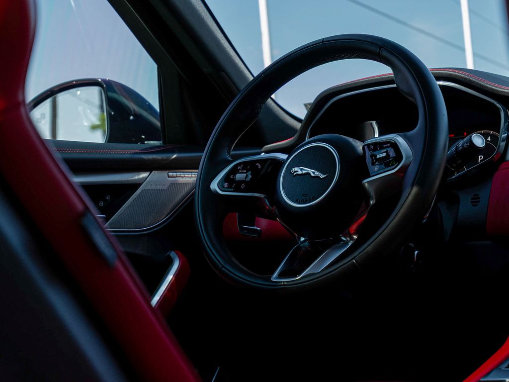 2026 Jaguar F-Pace R-Dynamic S - Photo 22