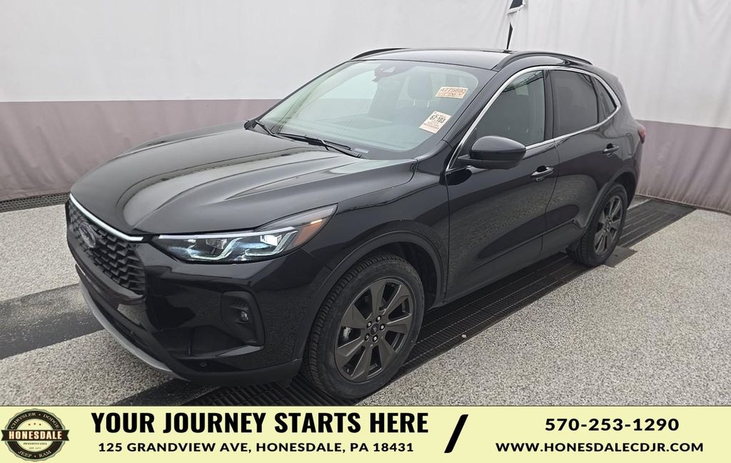 Used 2024 Ford Escape Platinum SUV