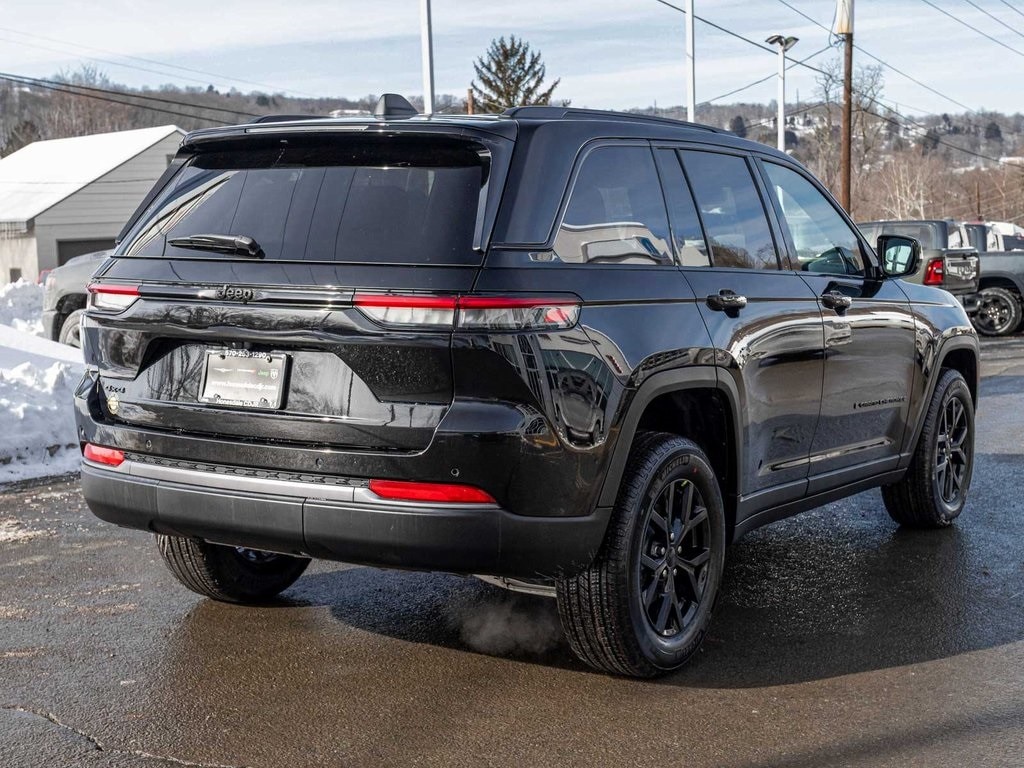 New 2026 Jeep Grand Cherokee LAREDO ALTITUDE 4X4 Sport Utility