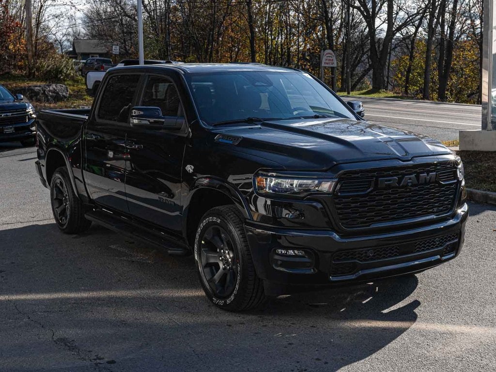 New 2026 Ram 1500 BIG HORN CREW CAB 4X4 5'7 BOX Pickup