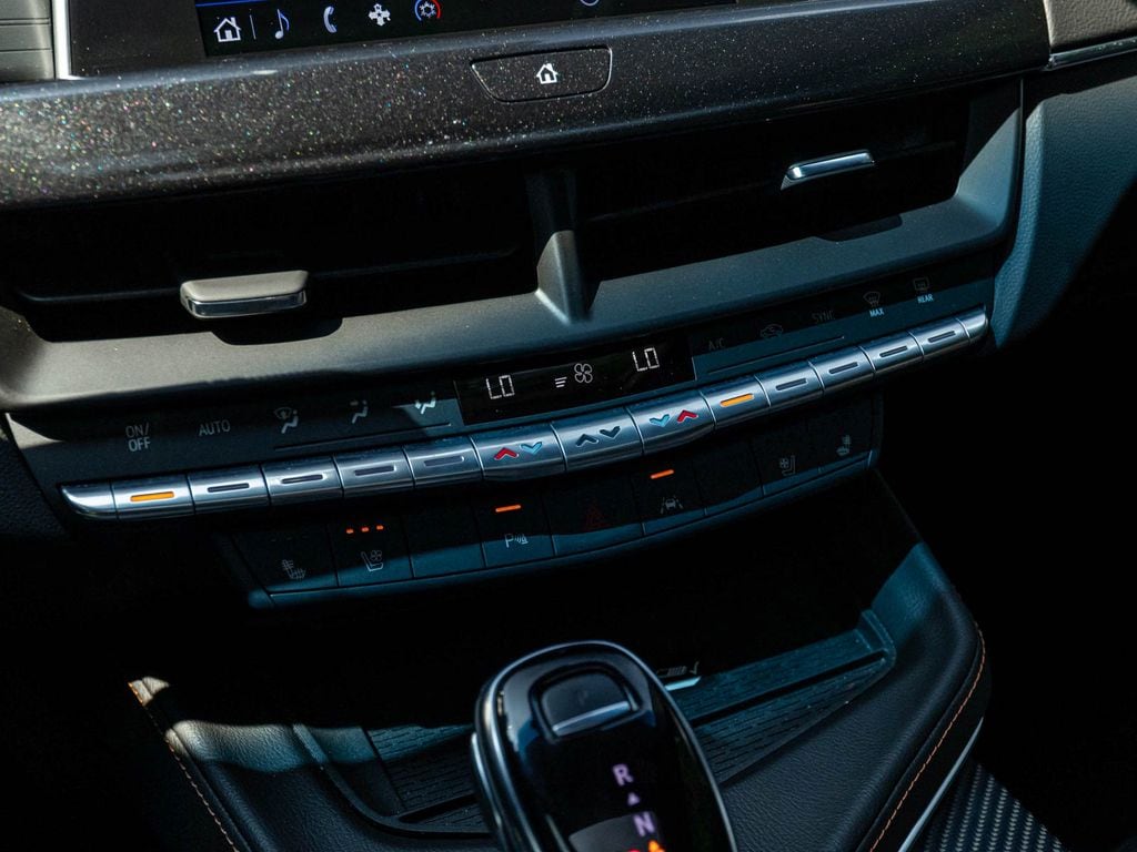 2025 Cadillac CT4-V V-Series - Photo 21