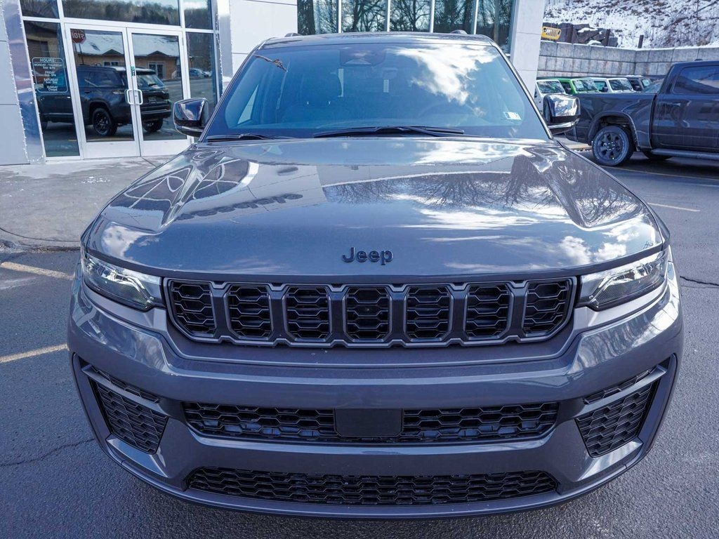 New 2026 Jeep Grand Cherokee LAREDO ALTITUDE 4X4 Sport Utility