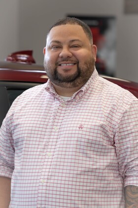 Staff member CARLOS PEÑA from ID_7b015d2a379d
