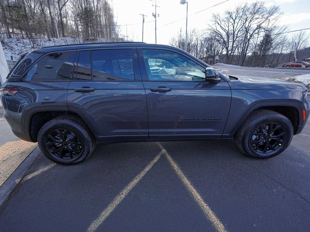 New 2026 Jeep Grand Cherokee ALTITUDE 4X4 Sport Utility