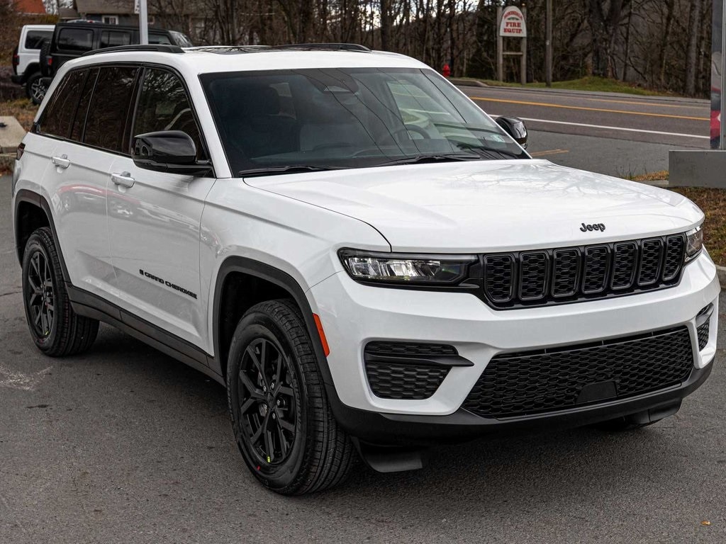 New 2025 Jeep Grand Cherokee ALTITUDE X 4X4 Sport Utility