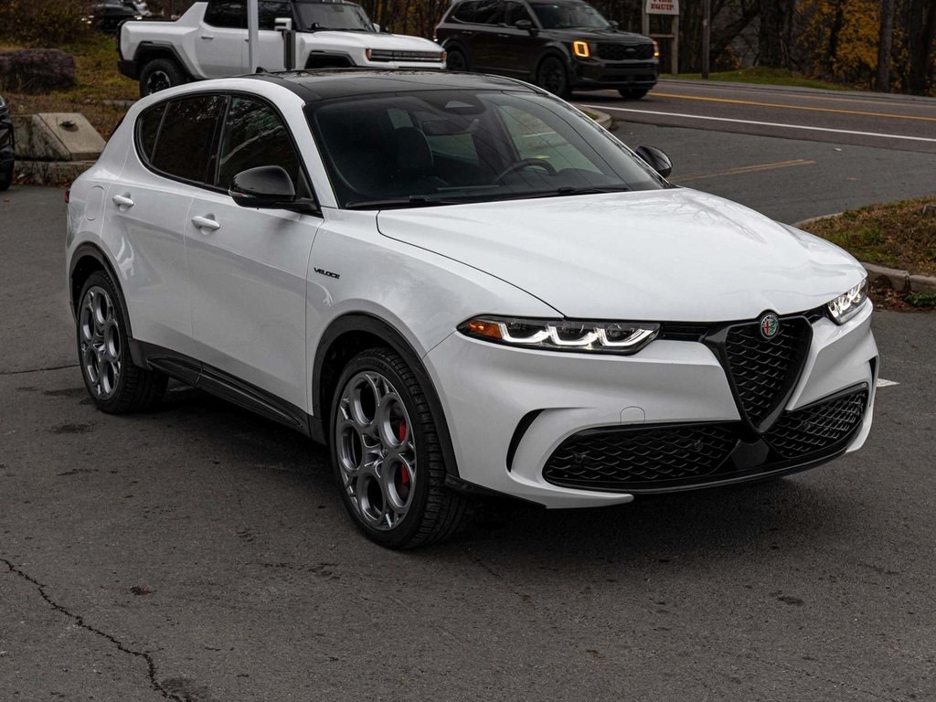 Used 2024 Alfa Romeo Tonale Veloce SUV