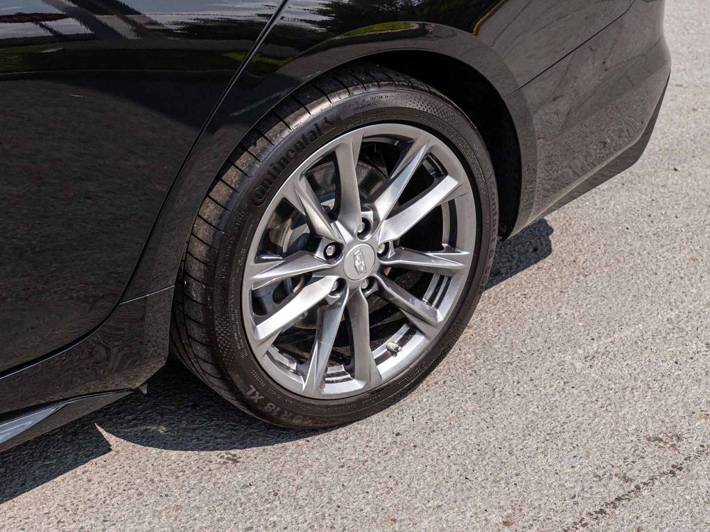 2025 Cadillac CT4-V V-Series - Photo 7