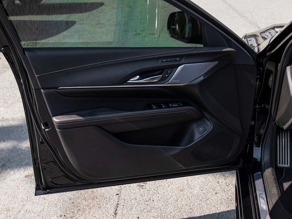 2025 Cadillac CT4-V V-Series - Photo 10