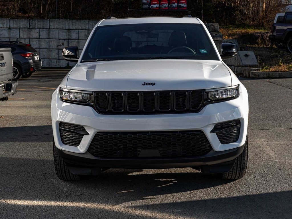 New 2025 Jeep Grand Cherokee ALTITUDE X 4X4 Sport Utility