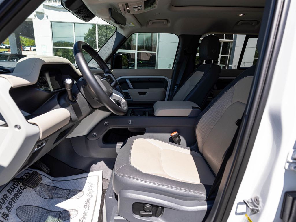 2023 Land Rover Defender X-Dynamic SE - Photo 25