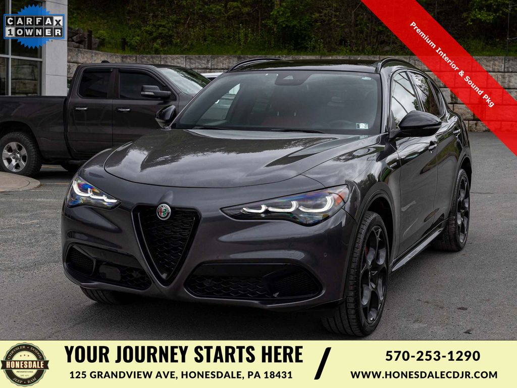 2024 Alfa Romeo Stelvio Veloce AWD's photo