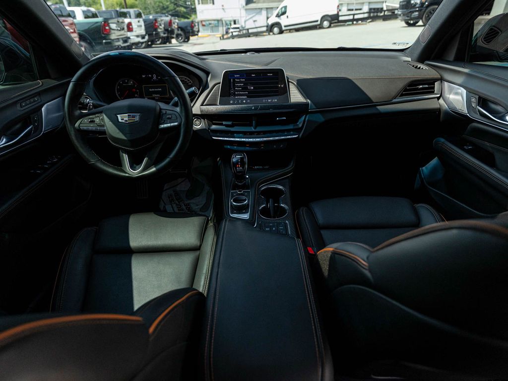2025 Cadillac CT4-V V-Series - Photo 31