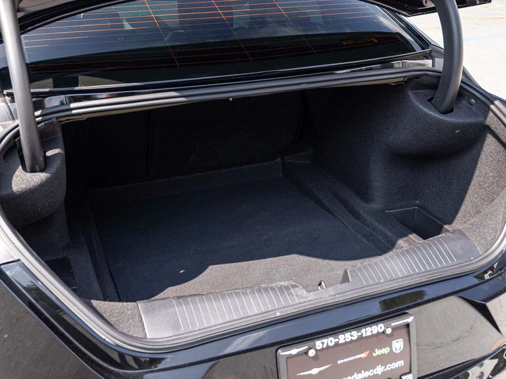 2025 Cadillac CT4-V V-Series - Photo 35