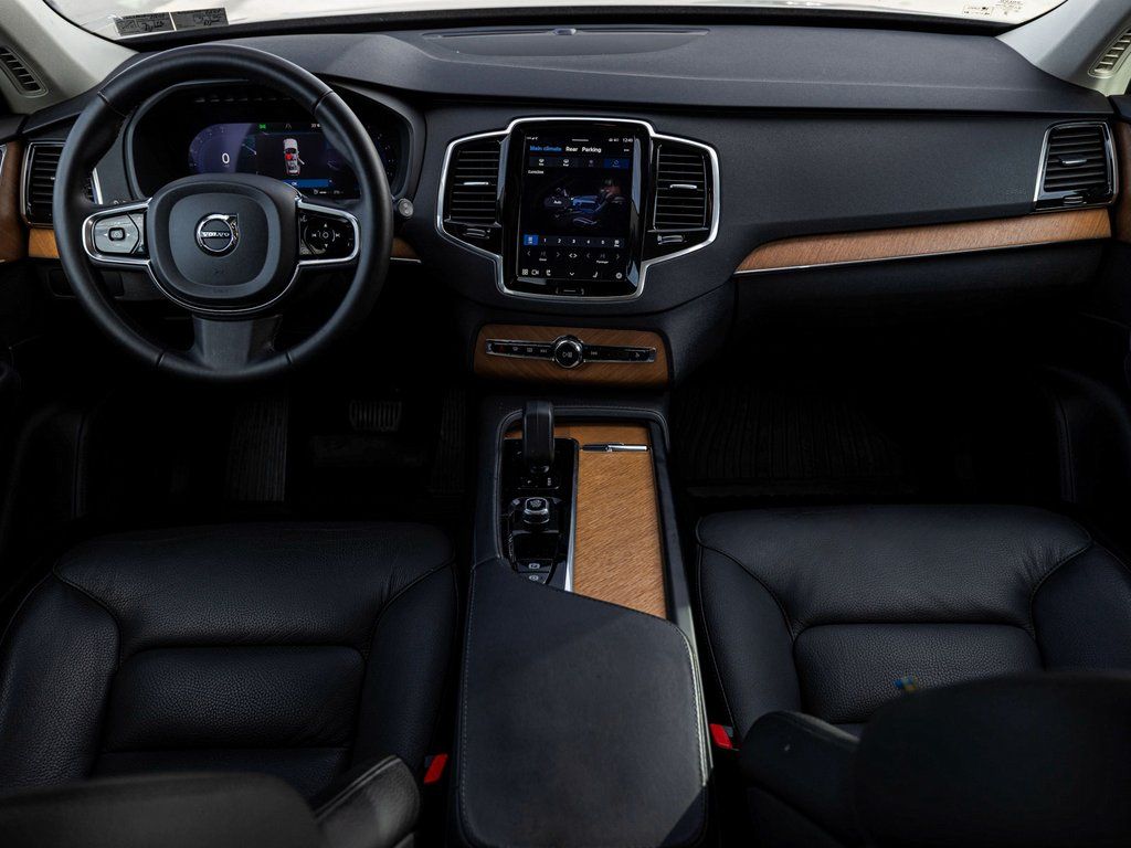 2024 Volvo XC90 Plus - Photo 31
