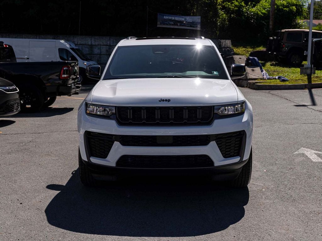 New 2027 Jeep Grand Cherokee L Laredo Altitude Sport Utility