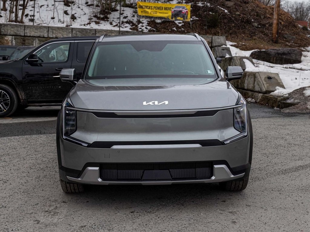 Used 2024 Kia Ev9 Wind with VIN KNDAFFS52R6022753 for sale in Honesdale, PA