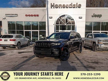2022 Jeep New Grand Cherokee Laredo SUV