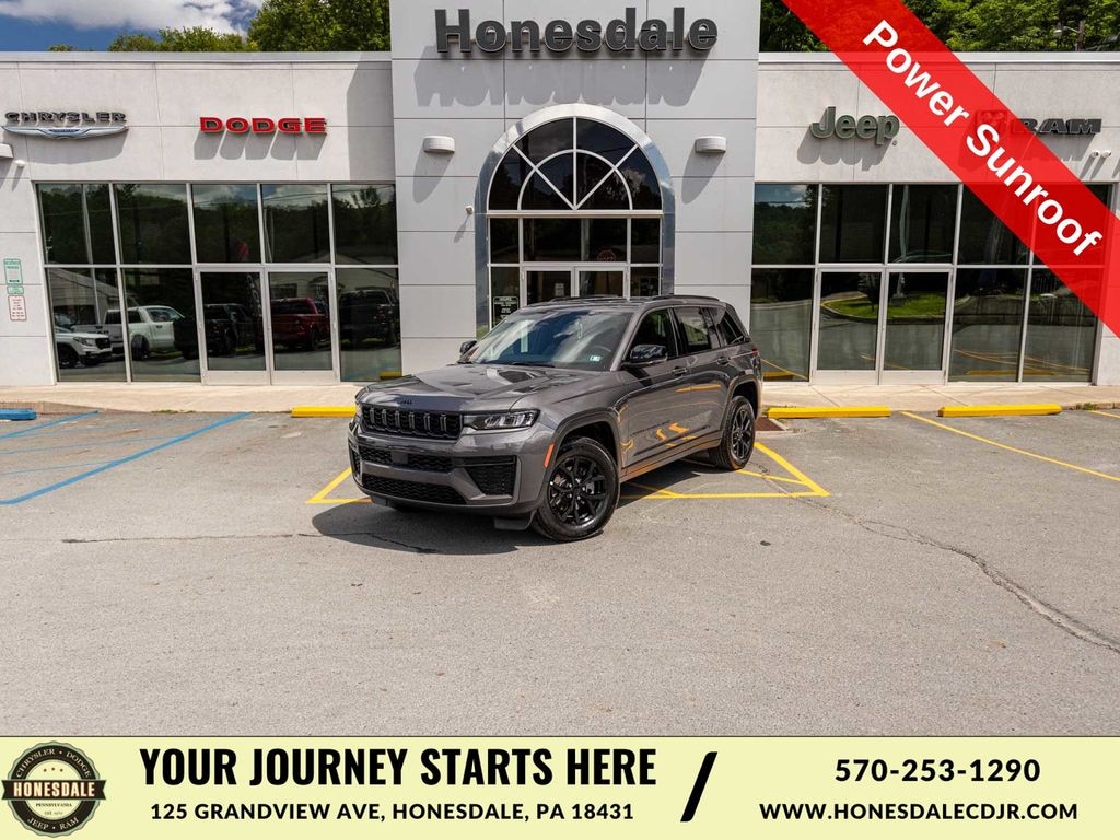 New 2026 Jeep Grand Cherokee LAREDO ALTITUDE 4X4 Sport Utility