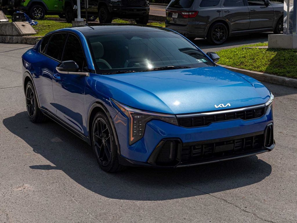 Used 2025 Kia