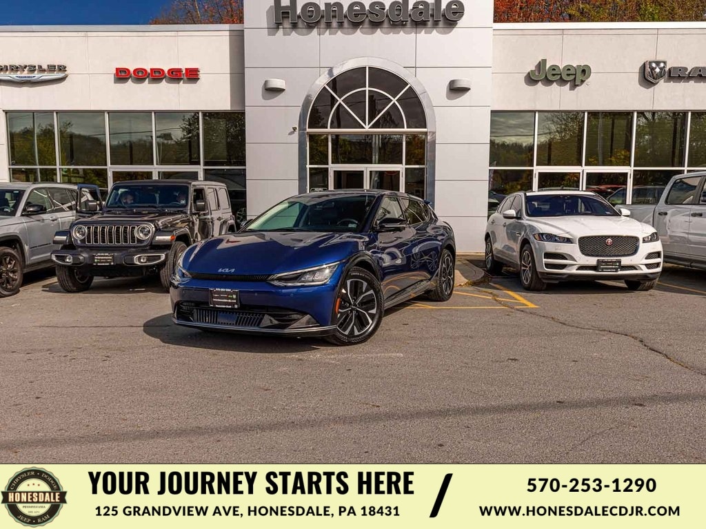 2024 Kia EV6 Wind's photo