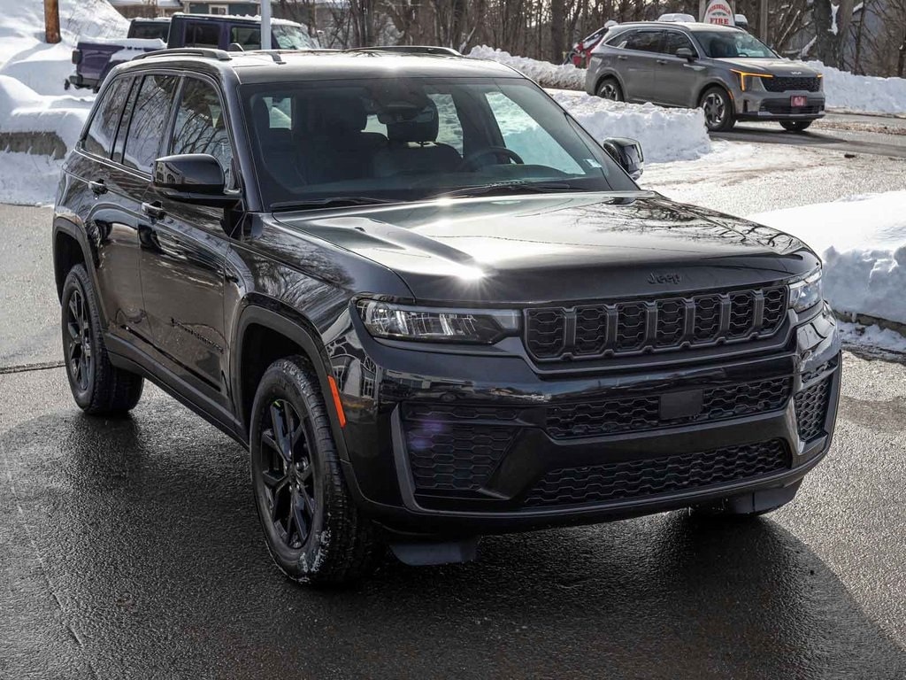 New 2026 Jeep Grand Cherokee LAREDO ALTITUDE 4X4 Sport Utility
