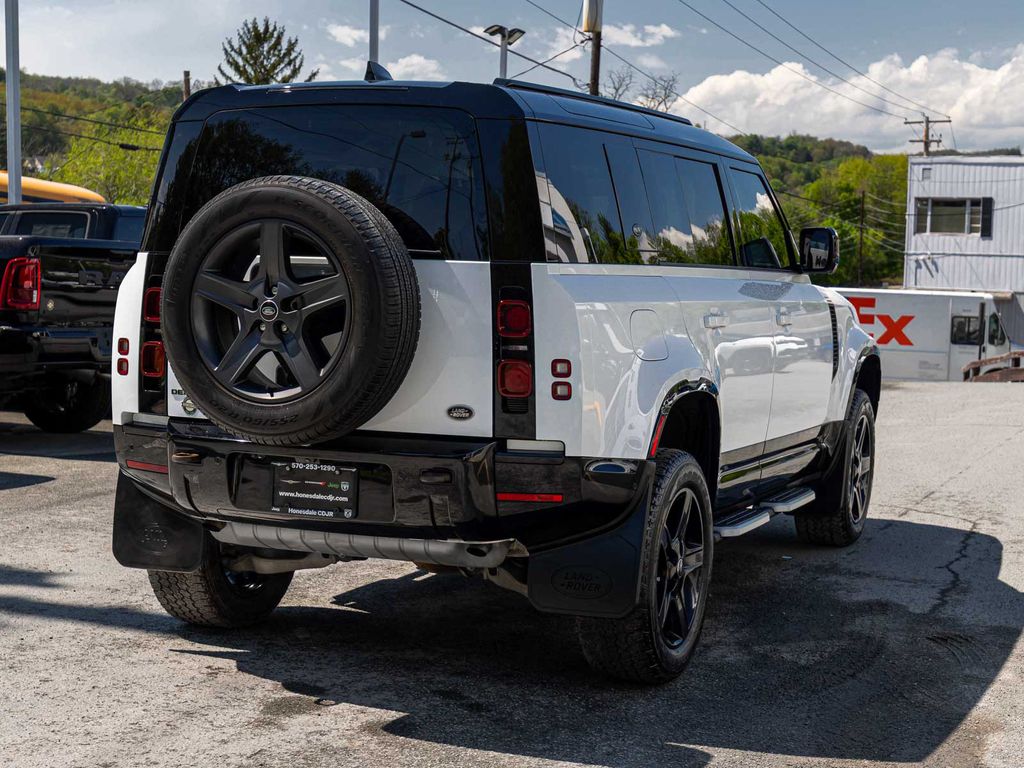 2023 Land Rover Defender X-Dynamic SE - Photo 6