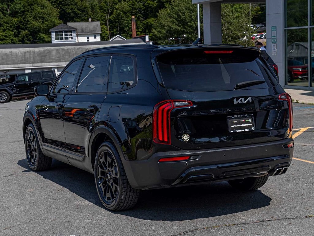 2022 Kia Telluride SX photo 2