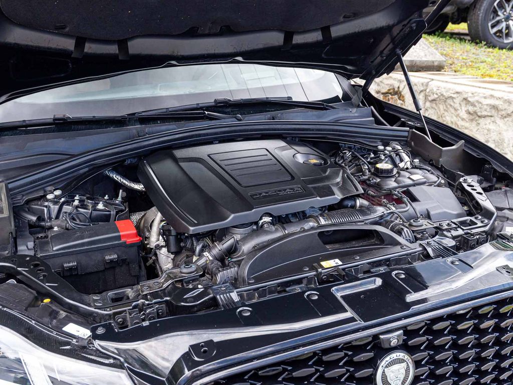 2026 Jaguar F-Pace R-Dynamic S - Photo 33