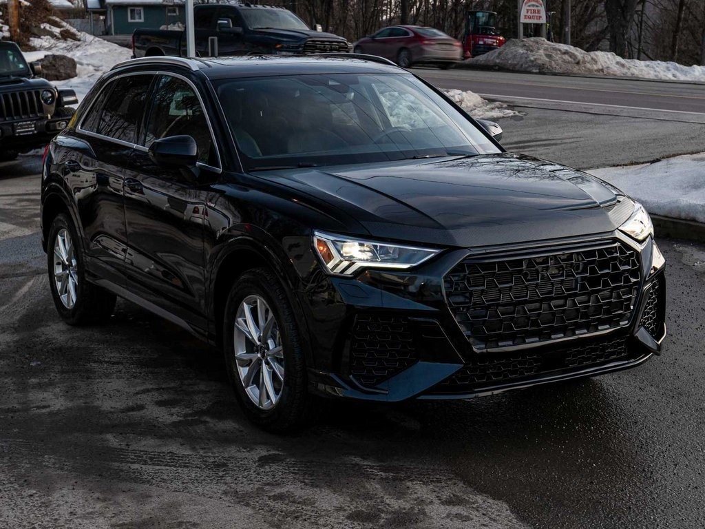 Used 2025 Audi Q3 45 S line Premium SUV