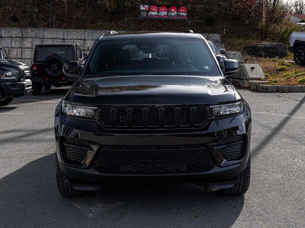 New 2025 Jeep Grand Cherokee ALTITUDE X 4X4 Sport Utility