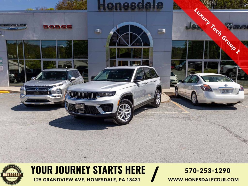 New 2025 Jeep Grand Cherokee LAREDO X 4X4 Sport Utility