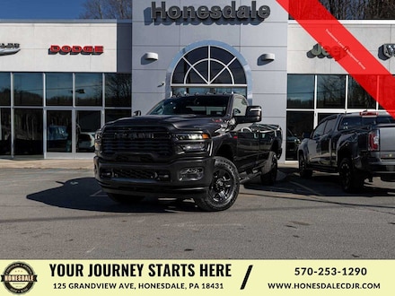 2026 Ram 2500 TRADESMAN REGULAR CAB 4X4 8' BOX Pickup