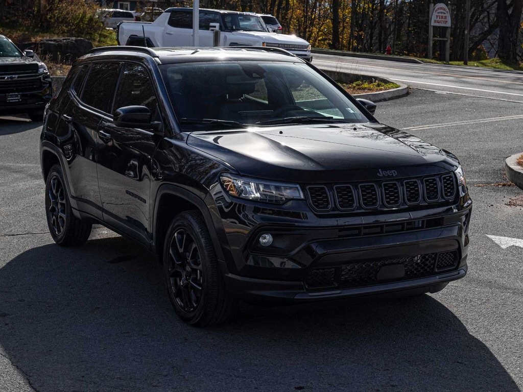 New 2026 Jeep Compass LATITUDE ALTITUDE 4X4 Sport Utility