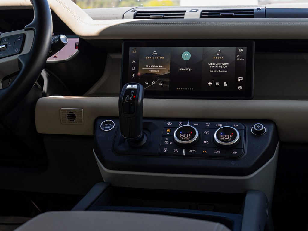 2023 Land Rover Defender X-Dynamic SE - Photo 21