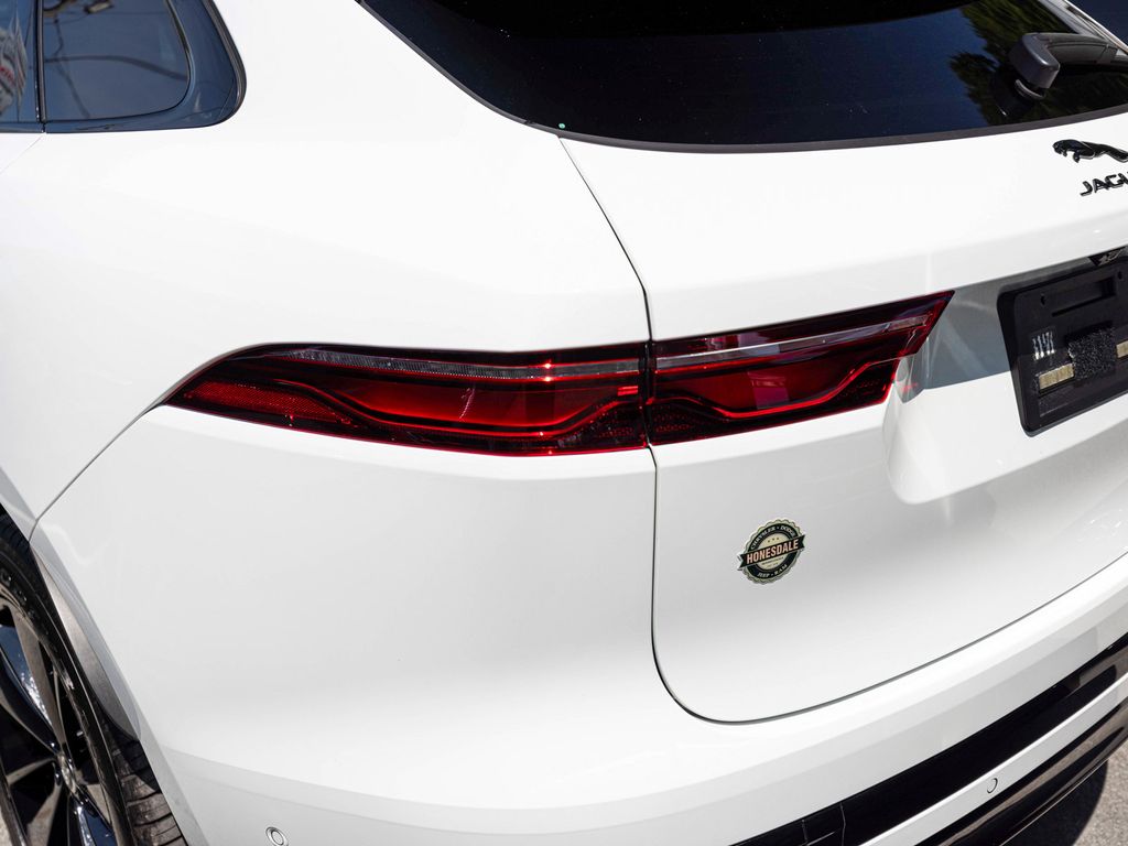2026 Jaguar F-Pace R-Dynamic S - Photo 29