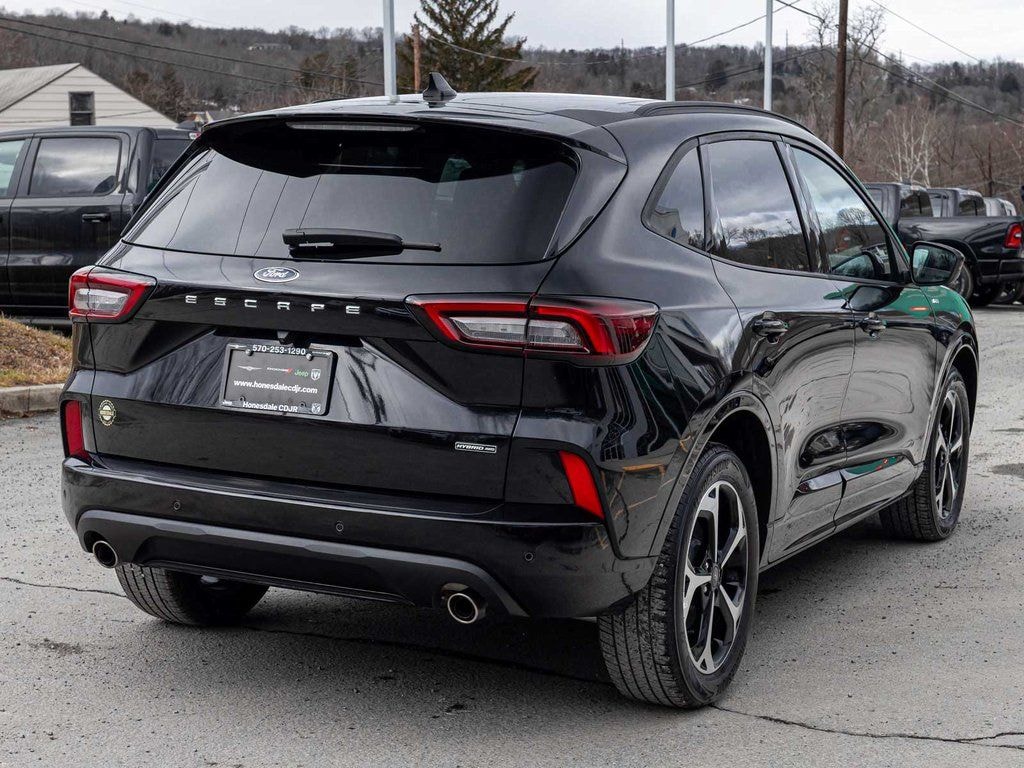 Used 2025 Ford Escape ST-Line Elite SUV
