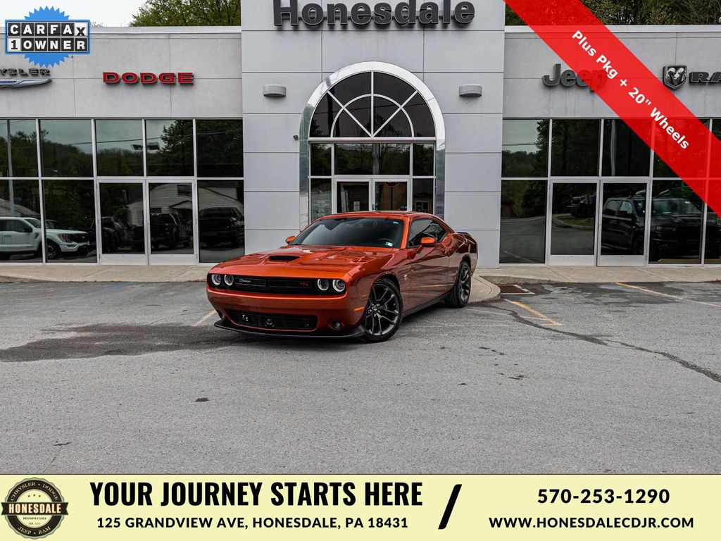 2023 Dodge Challenger R/T Scat Pack's photo