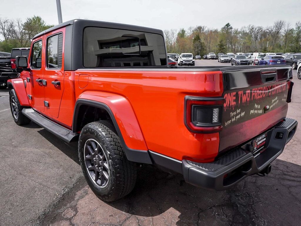 Used 2021 Jeep Gladiator Overland Truck