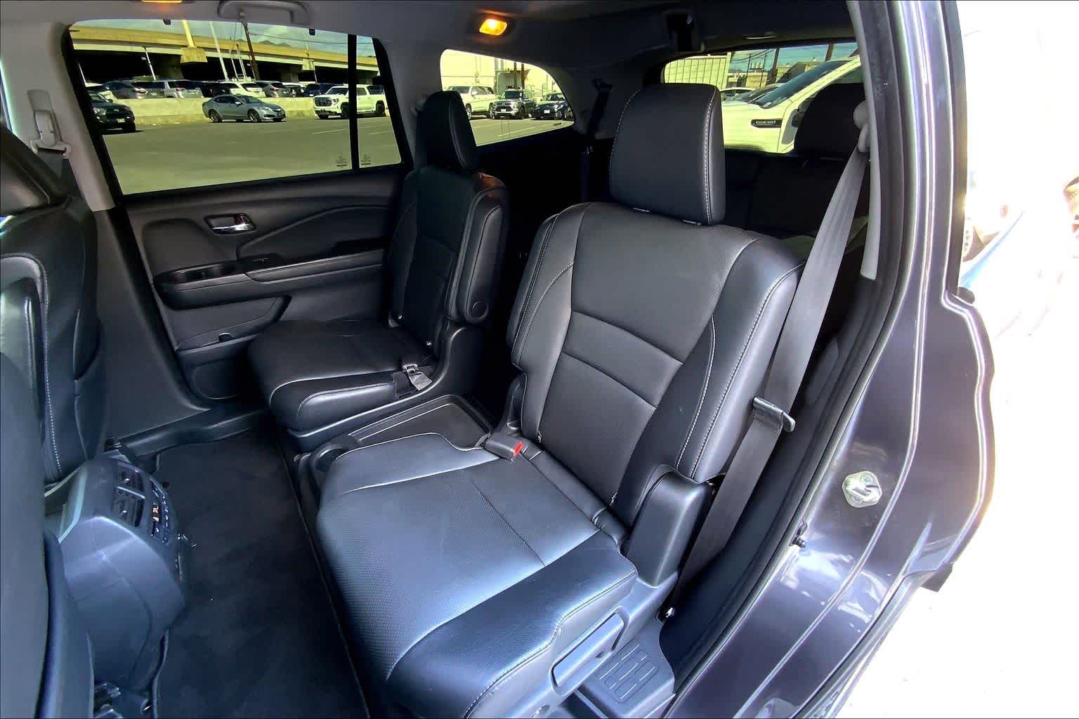 Thumbnail: 2018 Honda Pilot - 28