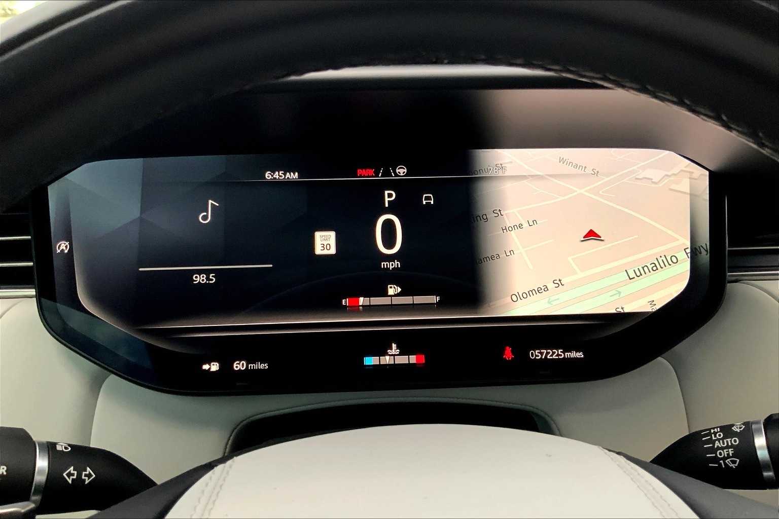 Thumbnail: 2023 Land Rover Range Rover Sport - 16