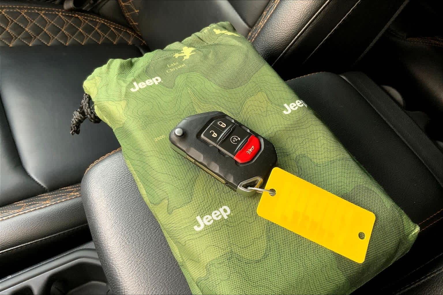 Thumbnail: 2021 Jeep Wrangler - 20