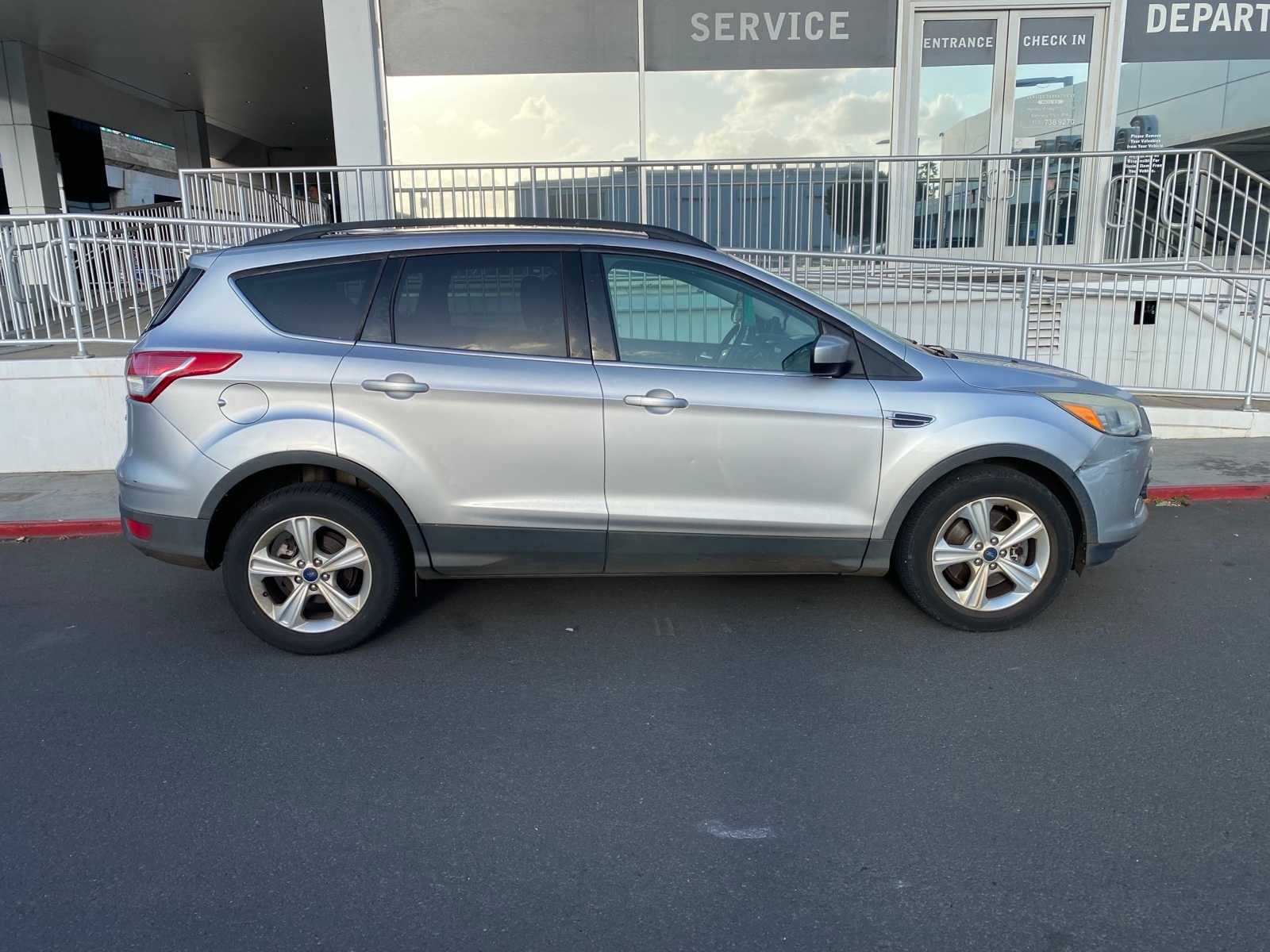 Thumbnail: 2016 Ford Escape - 3